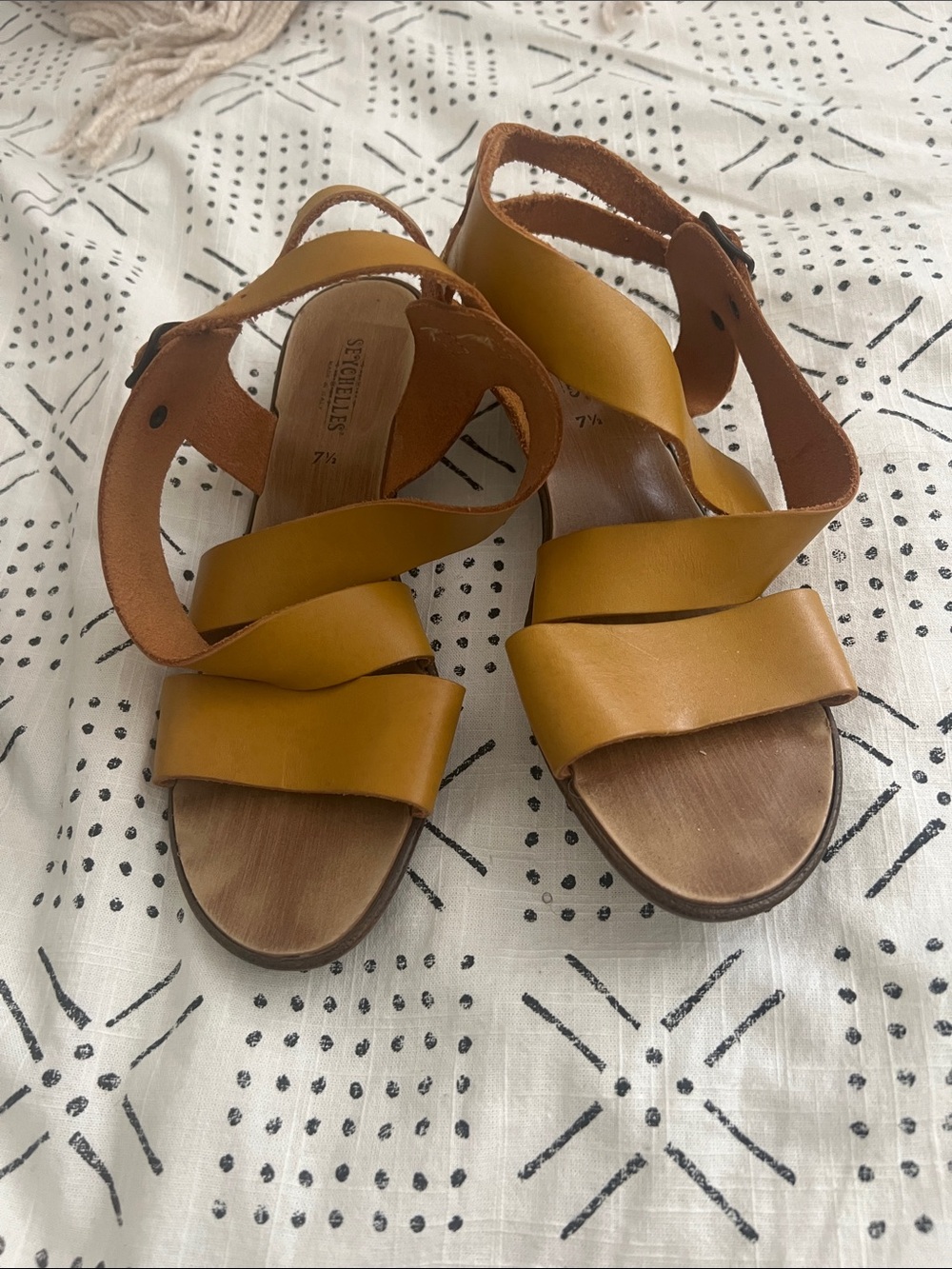 Seychelles Mustard Yellow Leather Strappy Sandals